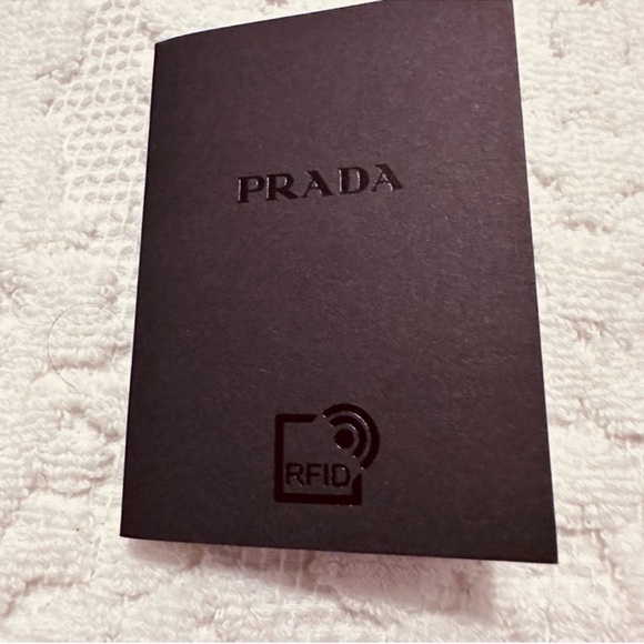 Prada | Handbag | Re-Nylon Prada Re-Edition 2000 Mini Bag - Picture 9 of 14